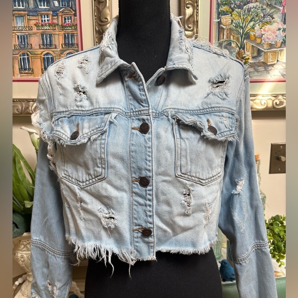 CELLO White Washed Light Blue Denim Cropped Grunge Distressed Ripped Jacket Sz M - Picture 1 of 9